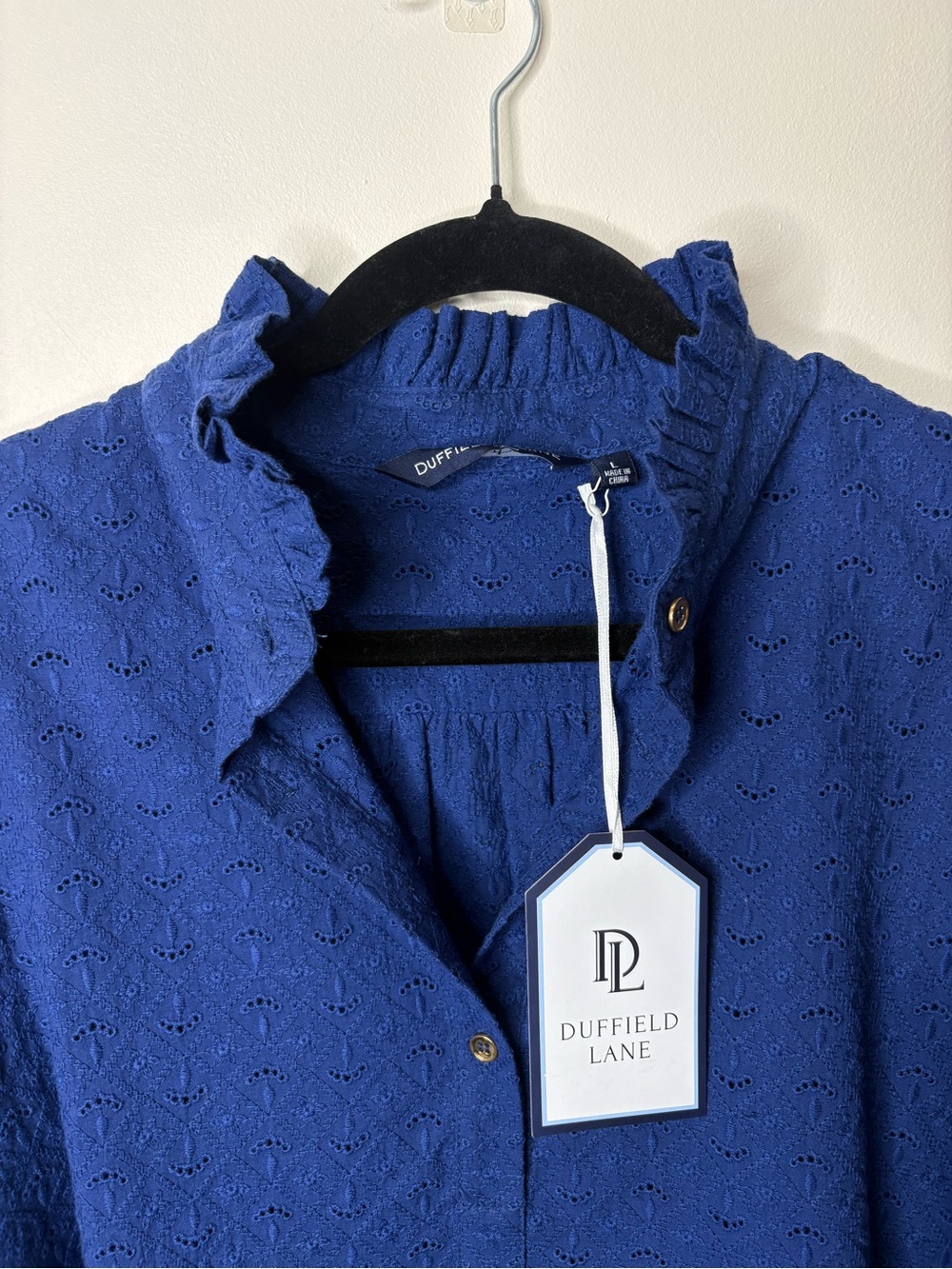 Tuckernuck Duffield Lane Percy Popover Top Navy Eyelet - Picture 2 of 6